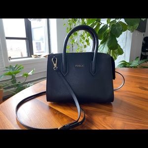Furla handbag w/ detachable shoulder strap